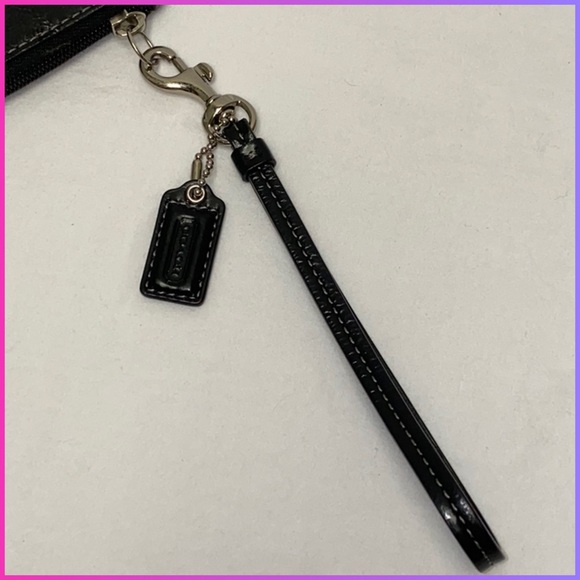 RARE Poppy Wristlet - Picture 5 of 7